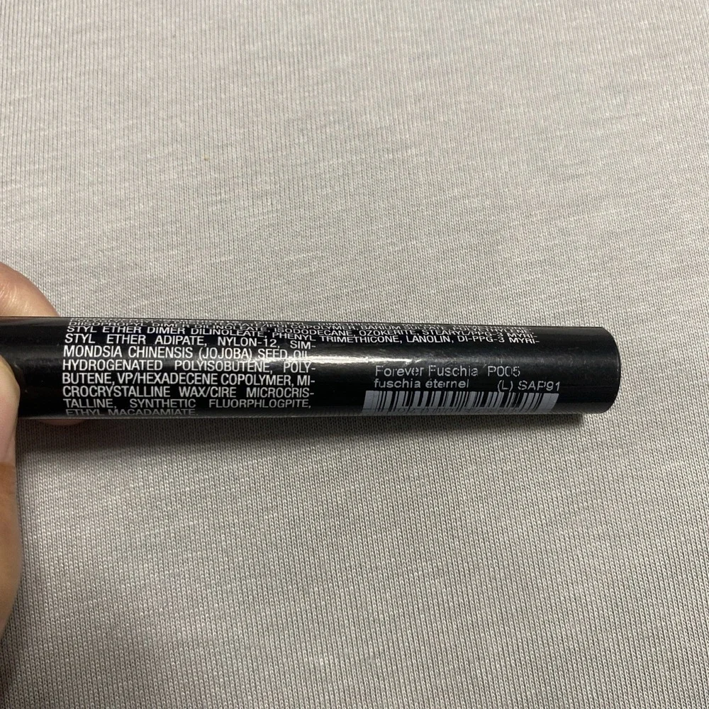 New AVON‎ Perfect Wear EXTRALASTING Lipstick P005 FOREVER FUSCHIA Discontinued